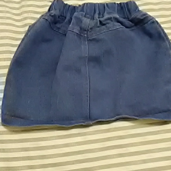 Skirt - Picture 2 of 2